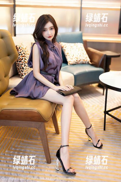 秀人网 - 丝袜美图分享：婕西儿jessie教你怎么当个自信‘丝袜控’！