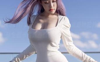 “脱尾巴Mizuki修女”新写真集上线，难道她把修道院里的八卦全都书写成画面？实在是太期待了！
