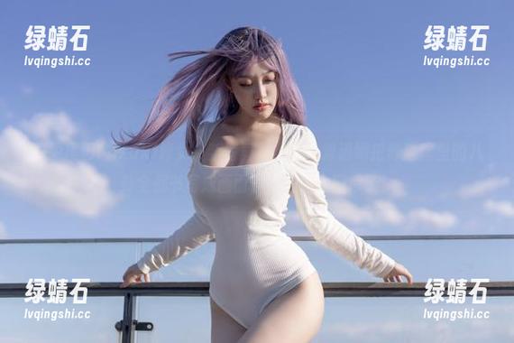“脱尾巴Mizuki修女”新写真集上线，难道她把修道院里的八卦全都书写成画面？实在是太期待了！