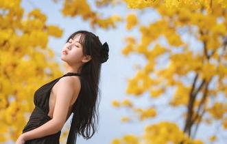 萌芽儿o0来了，还有这款炫酷的百合竞技泳衣图集，不分享觉得浪费啊！