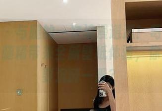 微密圈 – 与腿的一次浪漫邂逅！葛征的御姐仙女腿精带来全新壁纸体验，你是否也要沉醉一番？