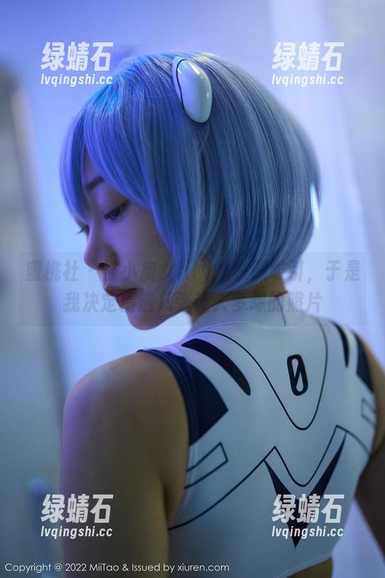 蜜桃社-小魔女lily 蜜桃社 - 被小魔女lily睡衣照吸引,于是我决定精选几张让人多想的照片