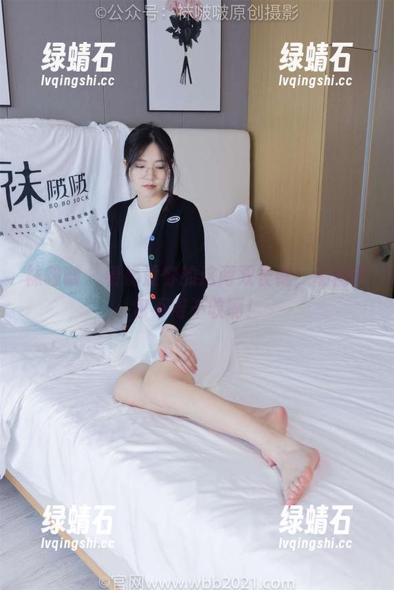 袜啵啵 - 看奶油穿的这两双长靴，私房图包不得不收啊！