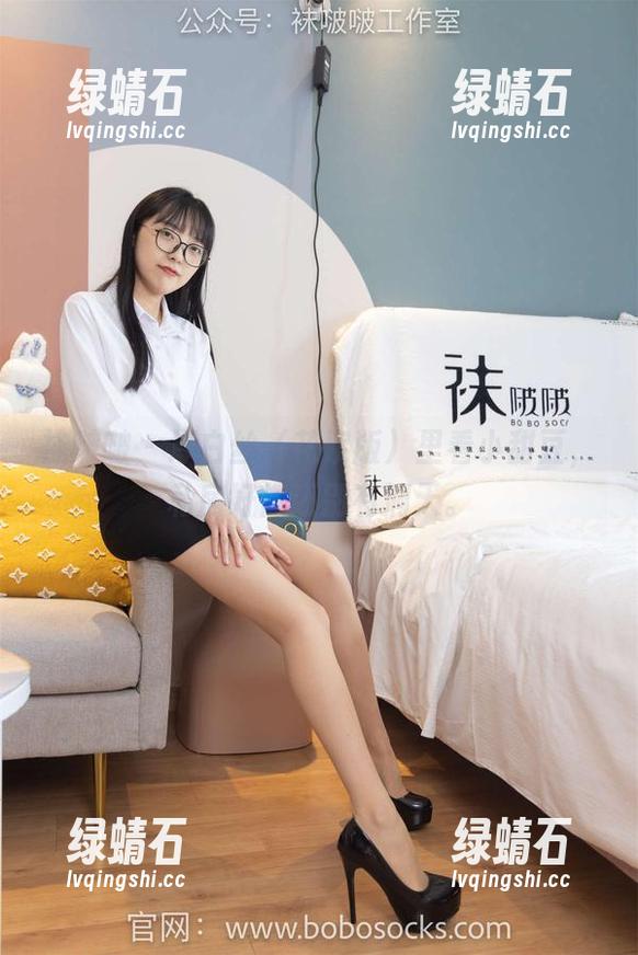 袜啵啵 - 厚白丝（花絮版）里看小甜豆，私房好像还别有洞天。