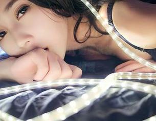 青豆客 – 当岑苑之barbiebaby邂逅泳装，原图要不要下载？不下载会后悔哦～