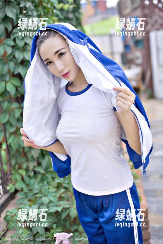 青豆客 - 水手服大公开，施忆佳的免费套图，快来搭乘这艘逆风船！