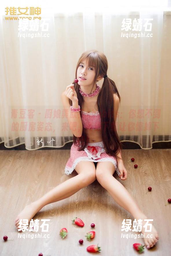 青豆客 - 厨娘黄歆苑chobits：你想不到的厨房姿态，来吧，高清下载让你惊掉下巴！